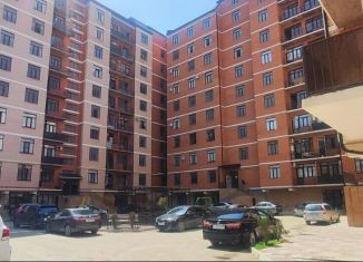 Продается 2-ком. квартира, 94 м2, Дагестан, улица имени Салавата Исмаилова