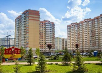 Трехкомнатная квартира на продажу, 84 м2, Ростов-на-Дону, улица Юрия Дубинина, 1/1