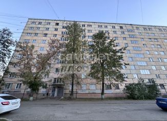 Продается 1-ком. квартира, 28 м2, Удмуртия, улица Михаила Петрова, 9