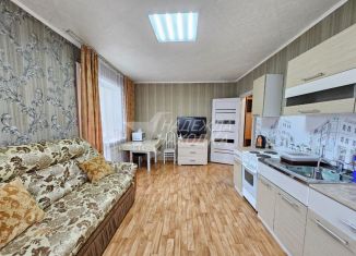 Сдается однокомнатная квартира, 34 м2, Приморский край, улица Бабкина, 2