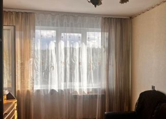 Сдается в аренду 2-комнатная квартира, 50 м2, Ломоносов, улица Победы, 36к2