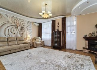 Продается 3-ком. квартира, 110 м2, Краснодар, улица Кубанская Набережная, 58