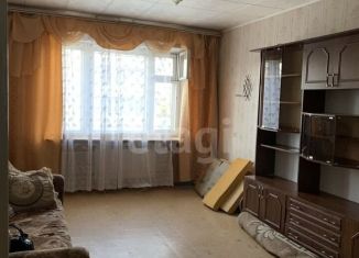 Продам 2-ком. квартиру, 52 м2, Далматово, улица Харитонова, 11