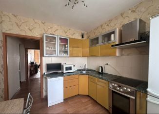 Продажа 2-ком. квартиры, 56 м2, Челябинск, улица Академика Королёва, 21, Центральный район