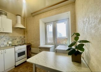 Продам 1-комнатную квартиру, 34 м2, Киров, Современная улица, 3