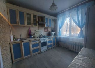 Продам 3-ком. квартиру, 65 м2, Хабаровский край, улица Гагарина, 10к2