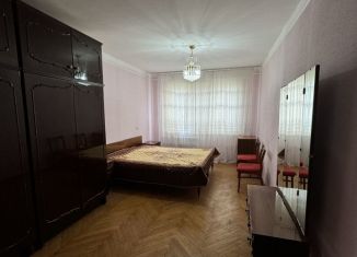 Продается 2-ком. квартира, 47 м2, Нальчик, улица Неделина, 14