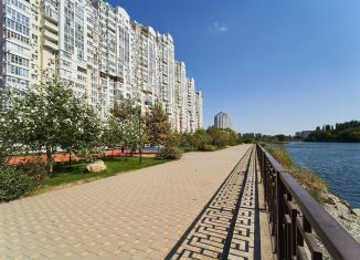 Продажа 2-комнатной квартиры, 85 м2, Краснодар, Карасунский округ, улица Селезнёва, 88/1