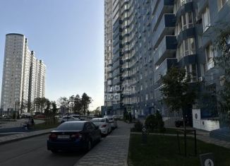 Продажа 3-ком. квартиры, 76.7 м2, Краснодар, Воронежская улица, 47/11, ЖК Фонтаны