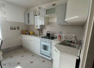 Продается 2-ком. квартира, 50 м2, Калуга, Привокзальная улица, 16к1