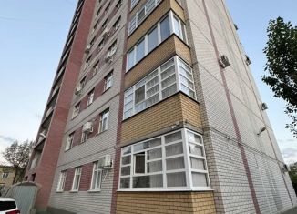 Продажа трехкомнатной квартиры, 86.6 м2, Оренбург, улица 60 лет Октября, 1В