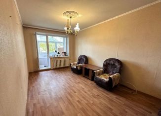 Продается 2-ком. квартира, 50 м2, Оренбург, улица Джангильдина, 9/1