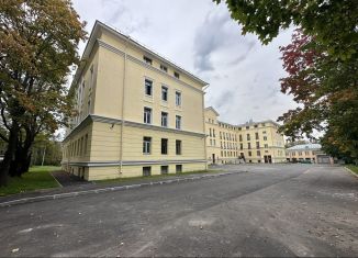 Продажа 2-комнатной квартиры, 79 м2, Санкт-Петербург, Захаржевская улица, 14