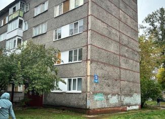 2-комнатная квартира на продажу, 45 м2, Вологодская область, улица Командарма Белова, 3