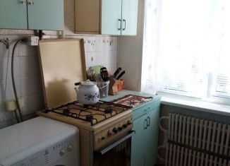 Трехкомнатная квартира в аренду, 59 м2, Камышин, 5-й микрорайон, 32