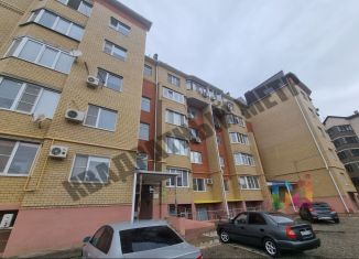 Продам 1-комнатную квартиру, 43.8 м2, Элиста, улица Ю. Клыкова, 90Б