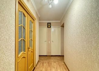 Продажа 2-ком. квартиры, 50 м2, Нальчик, район Александровка, Самотечная улица, 35А