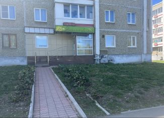 Продаю торговую площадь, 64 м2, Первоуральск, улица Данилова, 3