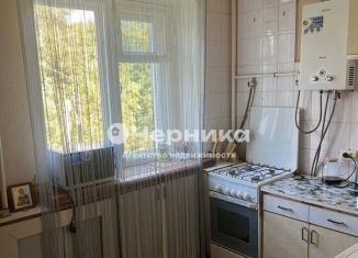 Продажа 2-ком. квартиры, 60 м2, Шахты, Индустриальная улица, 8