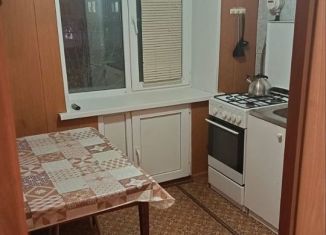 Сдаю в аренду 1-ком. квартиру, 32 м2, Дзержинск, проспект Ленина, 30