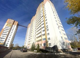 Трехкомнатная квартира на продажу, 70.1 м2, Уфа, Союзная улица, 6к2