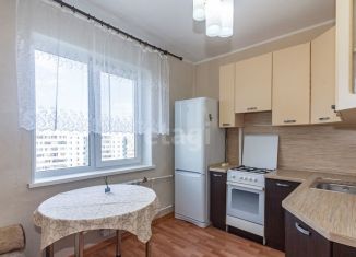 Продаю 1-ком. квартиру, 38 м2, Омск, улица Химиков, 43, Советский округ