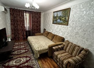 Сдается 1-комнатная квартира, 45 м2, Каспийск, улица Ленина, 15