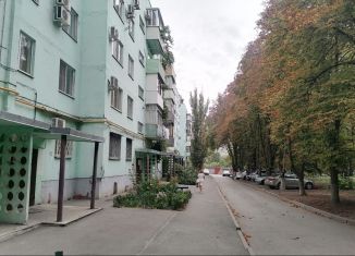 Продается 3-ком. квартира, 60 м2, Таганрог, улица Дзержинского, 154-1