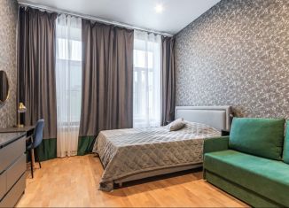 Сдается 2-ком. квартира, 70 м2, Санкт-Петербург, улица Марата, 12