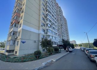 Продам помещение свободного назначения, 18 м2, Ростов-на-Дону, улица Платона Кляты, 1