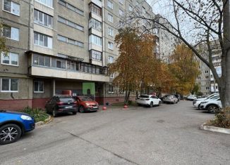 Продам 3-комнатную квартиру, 63.7 м2, Уфа, улица Генерала Горбатова, 3, Кировский район