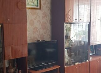 2-комнатная квартира на продажу, 47.2 м2, село Александровка, улица Долганова, 8