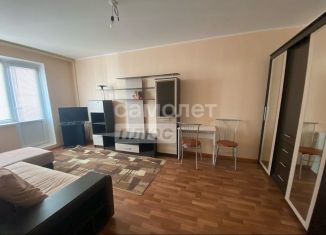 Продам 1-ком. квартиру, 37.5 м2, Курск, проспект Вячеслава Клыкова, 79