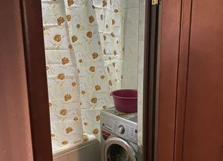 Продается 3-комнатная квартира, 70 м2, Дагестан, улица Амет-хан Султана, 34