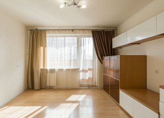 Продажа 2-ком. квартиры, 47.7 м2, Екатеринбург, метро Уралмаш, улица Фрезеровщиков, 43