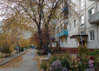 Продам 3-комнатную квартиру, 63 м2, Омск, улица Кирова, 5А