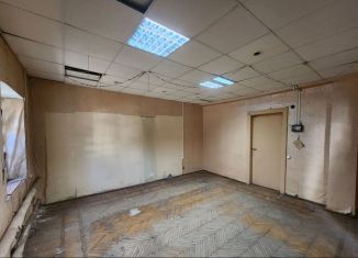 Сдаю в аренду склад, 24.5 м2, Казань, Кировский район, улица Гладилова, 33