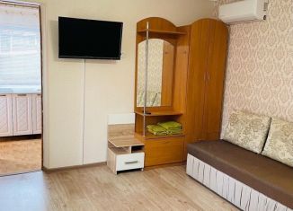 Сдается в аренду 2-ком. квартира, 40 м2, Крым, улица Шевченко, 1