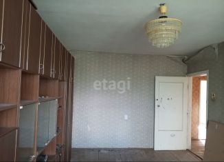 Продажа 4-комнатной квартиры, 82.1 м2, Остров, Пригородная улица, 16