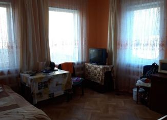 Продажа 3-комнатной квартиры, 42 м2, Краснокамск, улица Николая Островского, 17