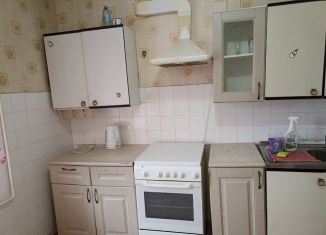 Сдается 3-ком. квартира, 60 м2, Челябинская область, улица Курчатова, 3