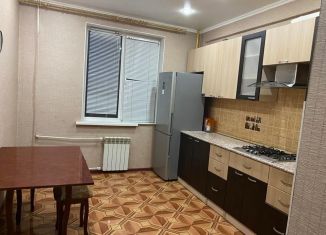 Сдаю в аренду 1-ком. квартиру, 42 м2, Саратов, Аткарская улица, 27/165