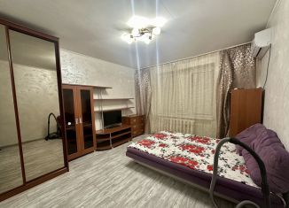 Сдается 1-ком. квартира, 44 м2, Ставрополь, улица Ленина, 246