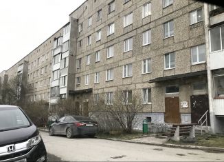 Продается 1-комнатная квартира, 42 м2, Реж, улица Павлика Морозова, 52