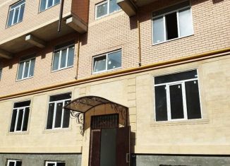 Продается 2-ком. квартира, 82 м2, Дагестан, Еловая улица, 11