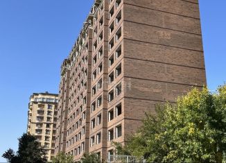 Продается 3-комнатная квартира, 107 м2, Дагестан, Хаджалмахинская улица, 11