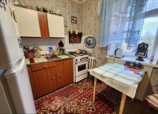 Продам однокомнатную квартиру, 32.7 м2, Великие Луки, улица Антонова, 7