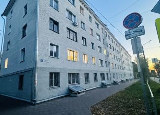 Продается 2-ком. квартира, 45.7 м2, Кировская область, улица Гайдара, 4