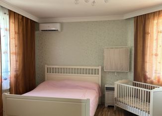 Аренда 2-комнатной квартиры, 84 м2, Геленджик, Туристическая улица, 6