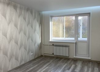 Продажа 2-ком. квартиры, 45 м2, Красноярский край, улица Курчатова, 7Б